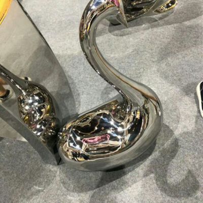 镜面不锈钢天鹅雕塑