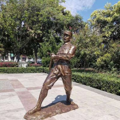 打枪红军人物铜雕